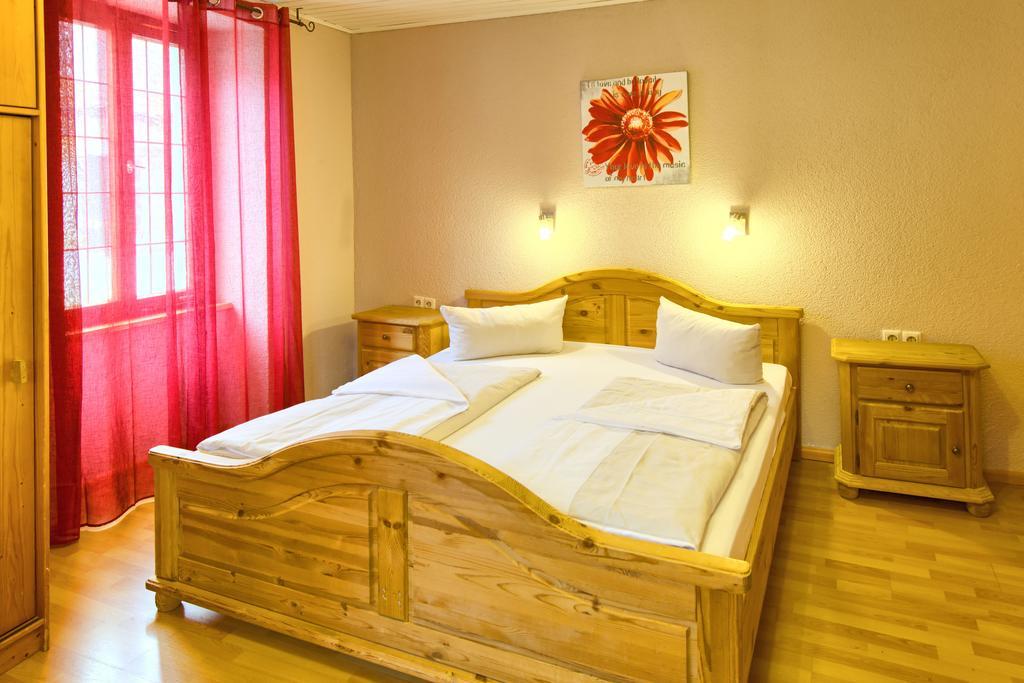 Hotel Sonne Staufen im Breisgau Exteriör bild